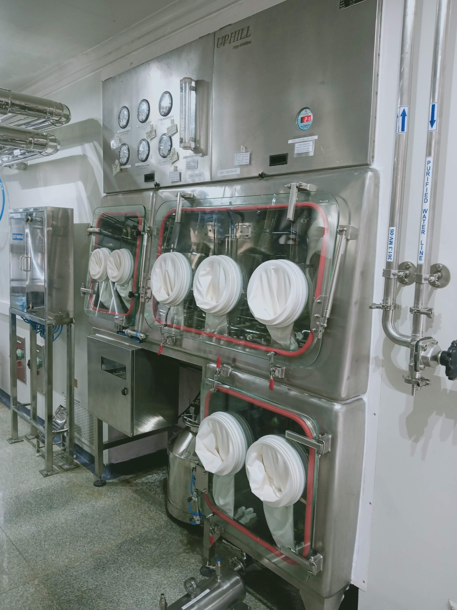 Reactor Charge Isolator